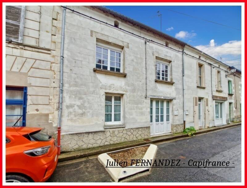 Maison à MONTS-SUR-GUESNES