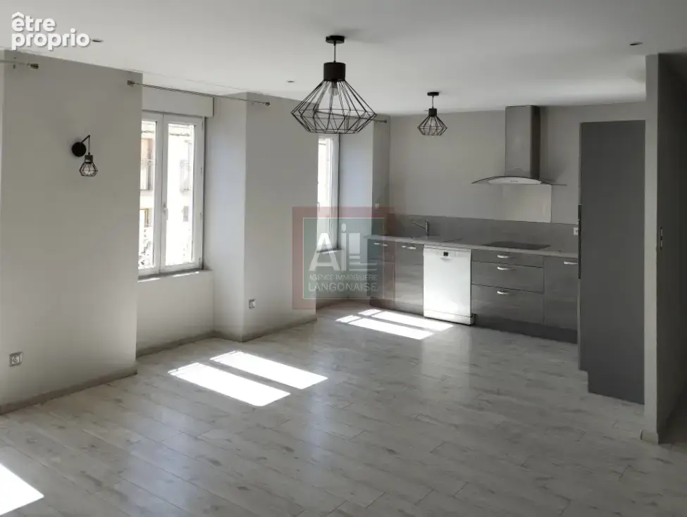 Appartement T3 88 m2 proche centre-ville et écoles - photo 1