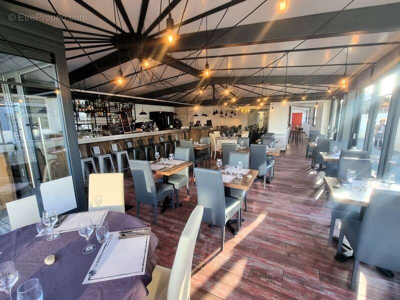 Commerce à SAINT-PIERRE-D'OLERON