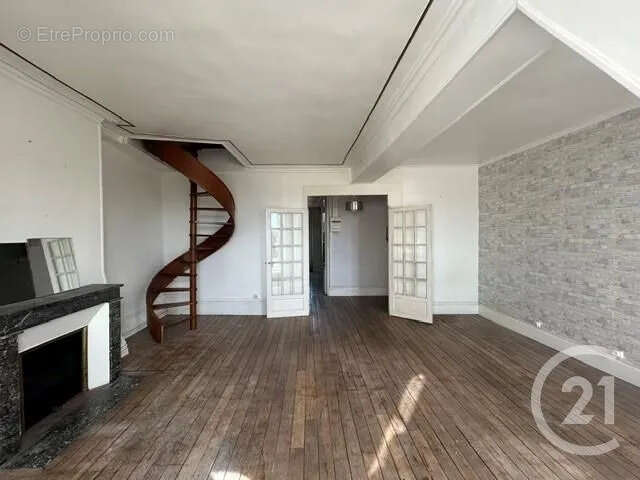 Appartement à FONTAINEBLEAU