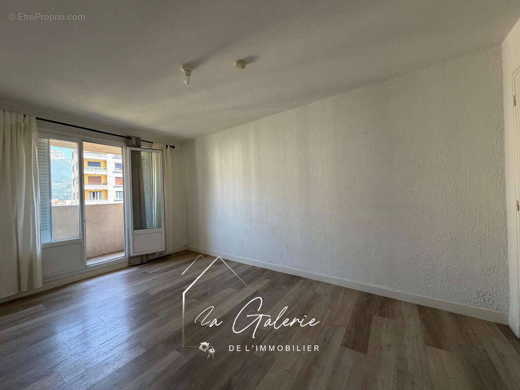 Beau t2 sur les grands boulevards en etage eleve - photo 8