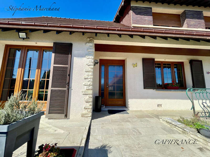 Maison à AMILLY
