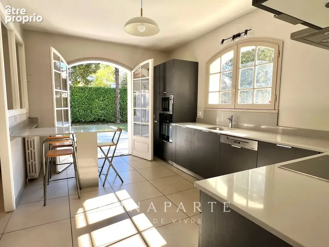 Maison 6 chambres avec piscine, vie de plain-pied - photo 7