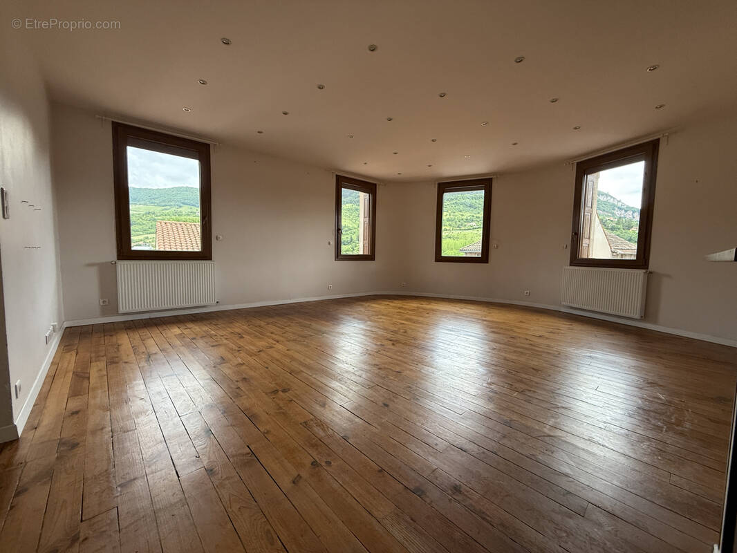 Appartement à MILLAU