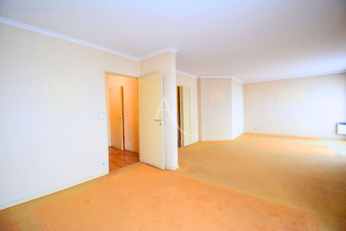 Appartement à LE KREMLIN-BICETRE