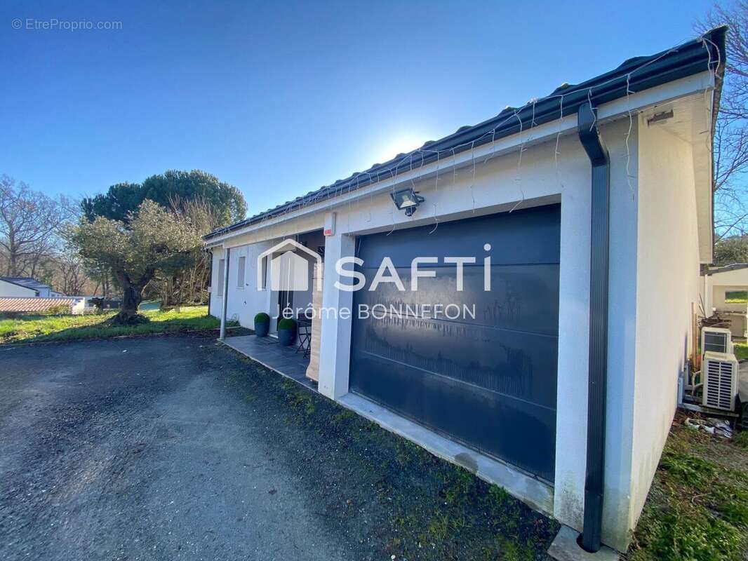 Photo 8 - Maison à FARGUES-SAINT-HILAIRE