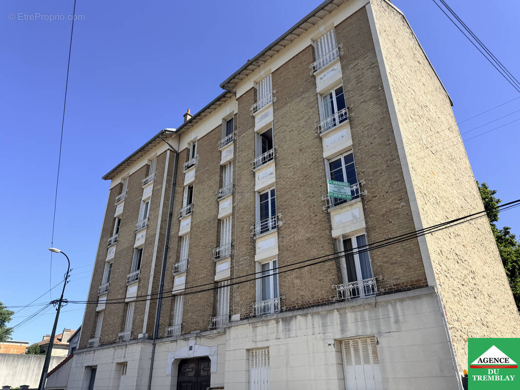 Appartement à SAINT-MAUR-DES-FOSSES