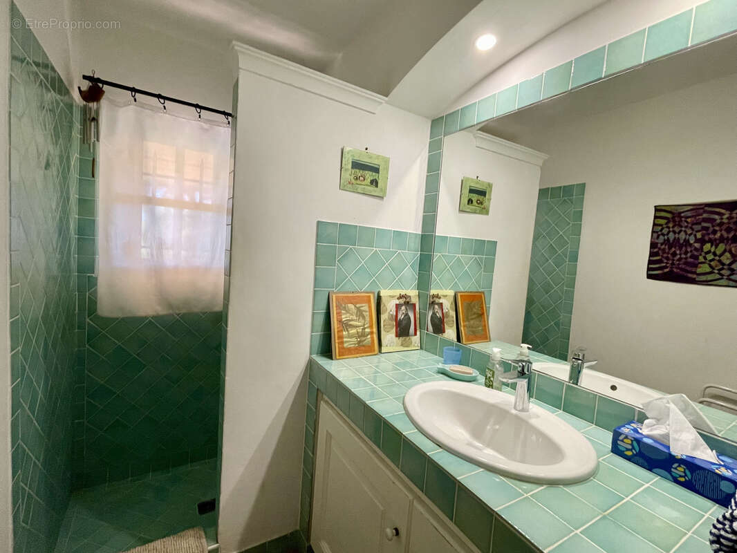 Maison à PLAN-DE-LA-TOUR