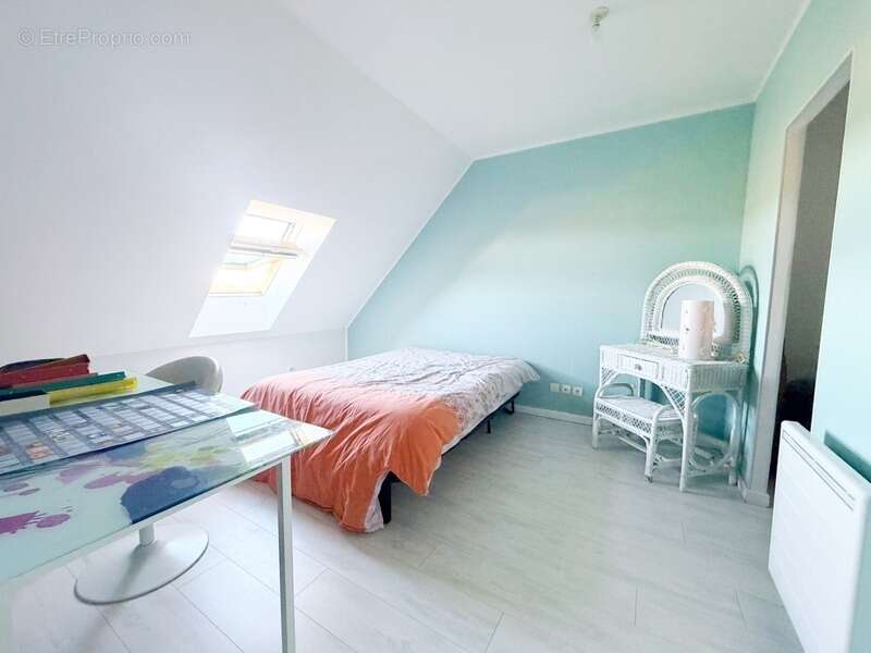 Maison à COULANS-SUR-GEE