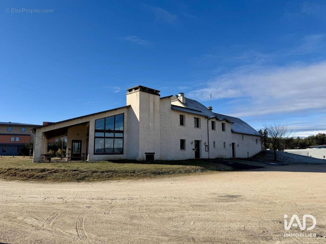 Photo 1 - Commerce à ALBARET-SAINTE-MARIE