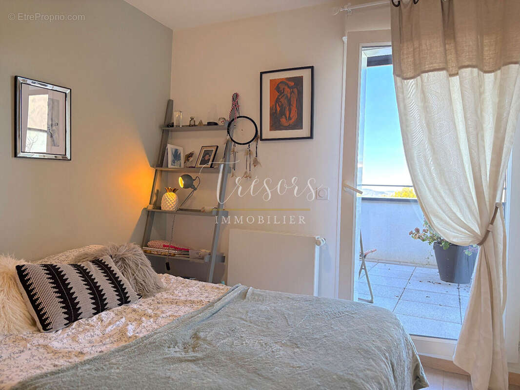 Appartement à SEYNOD