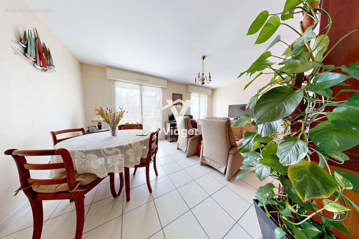 Viager libre loué à Angers - T2 59,60 m2 avec balcon et garage - photo 5