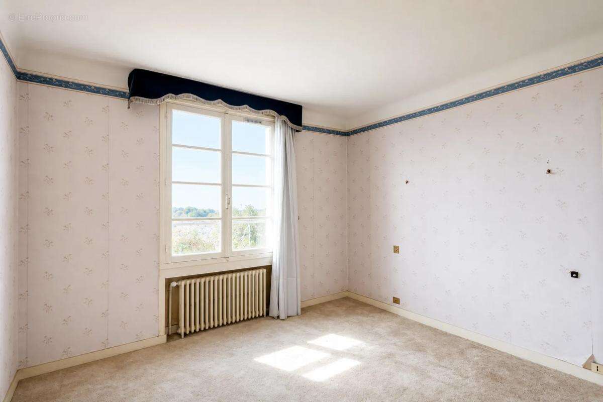 Maison de 195m² en vente à Poitiers Dunes/Dolmen - photo 10
