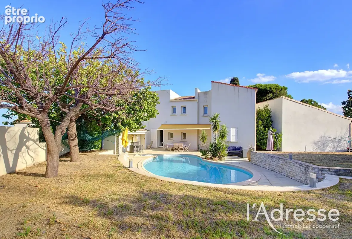 Maison FURIANI  7 pièces 207 m2  avec piscine . - photo 2