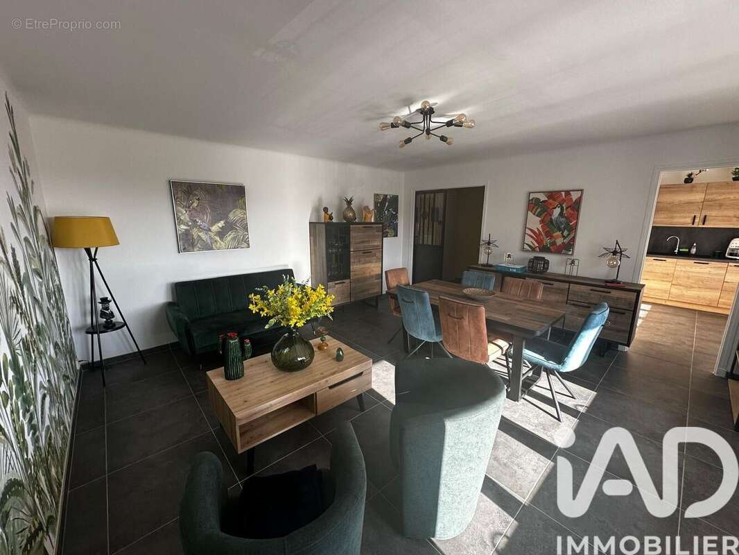 Photo 2 - Appartement à FREJUS