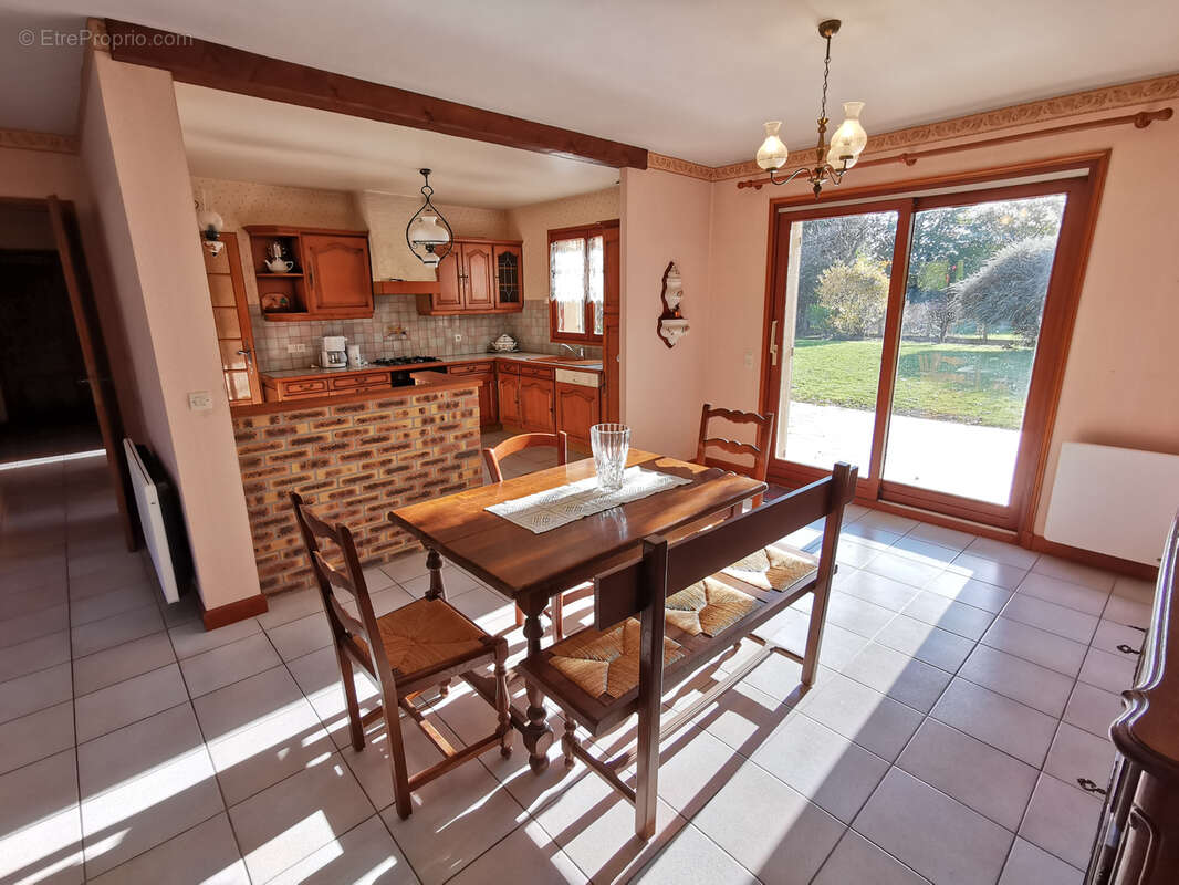 Maison à CHEROY