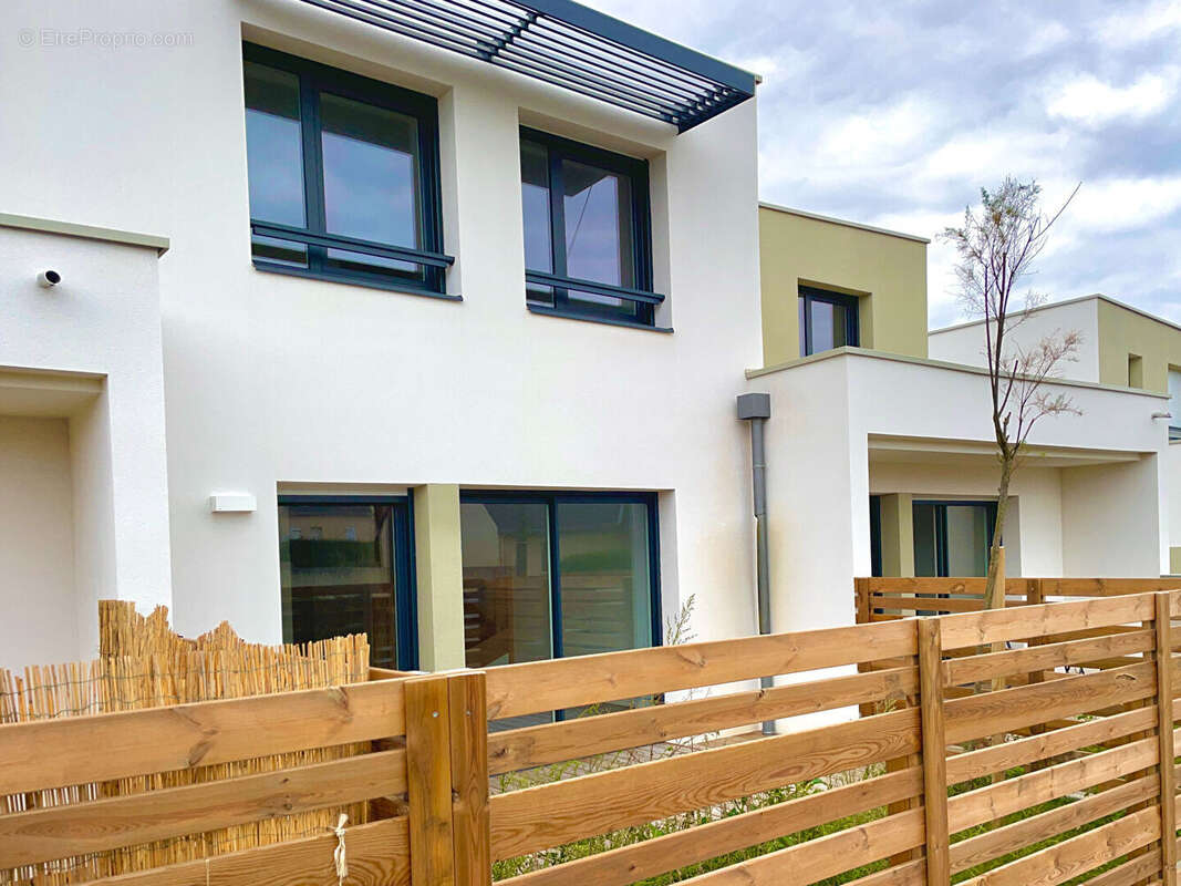 Maison à LA TURBALLE