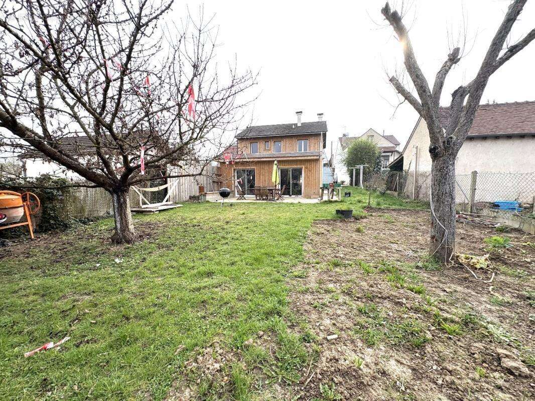 Maison à ROSNY-SUR-SEINE