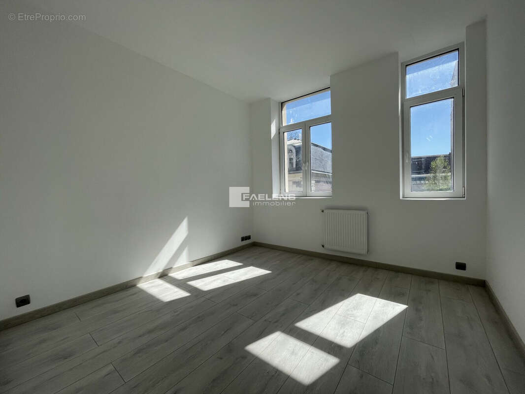 Appartement 56 m² à Lille  - photo 4