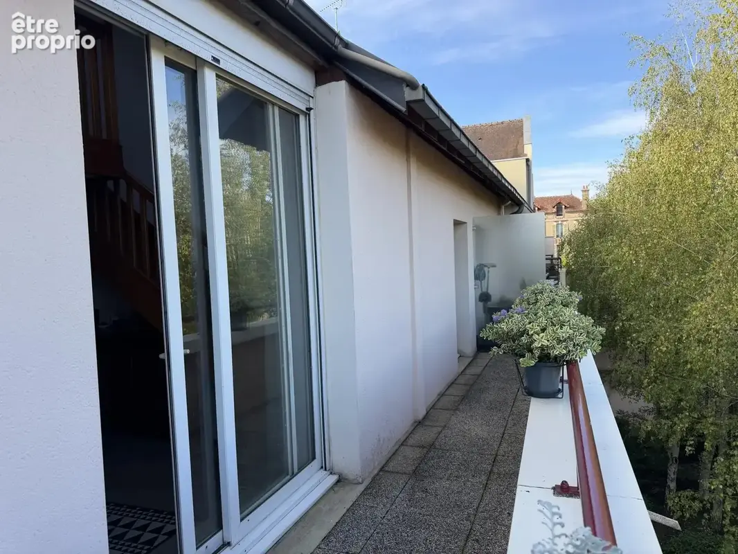 Exclusif auxerre centre-ville appartement f2 bis en duplex balcon cave parking - photo 9