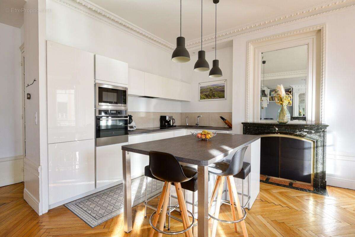 Appartement à LYON-6E