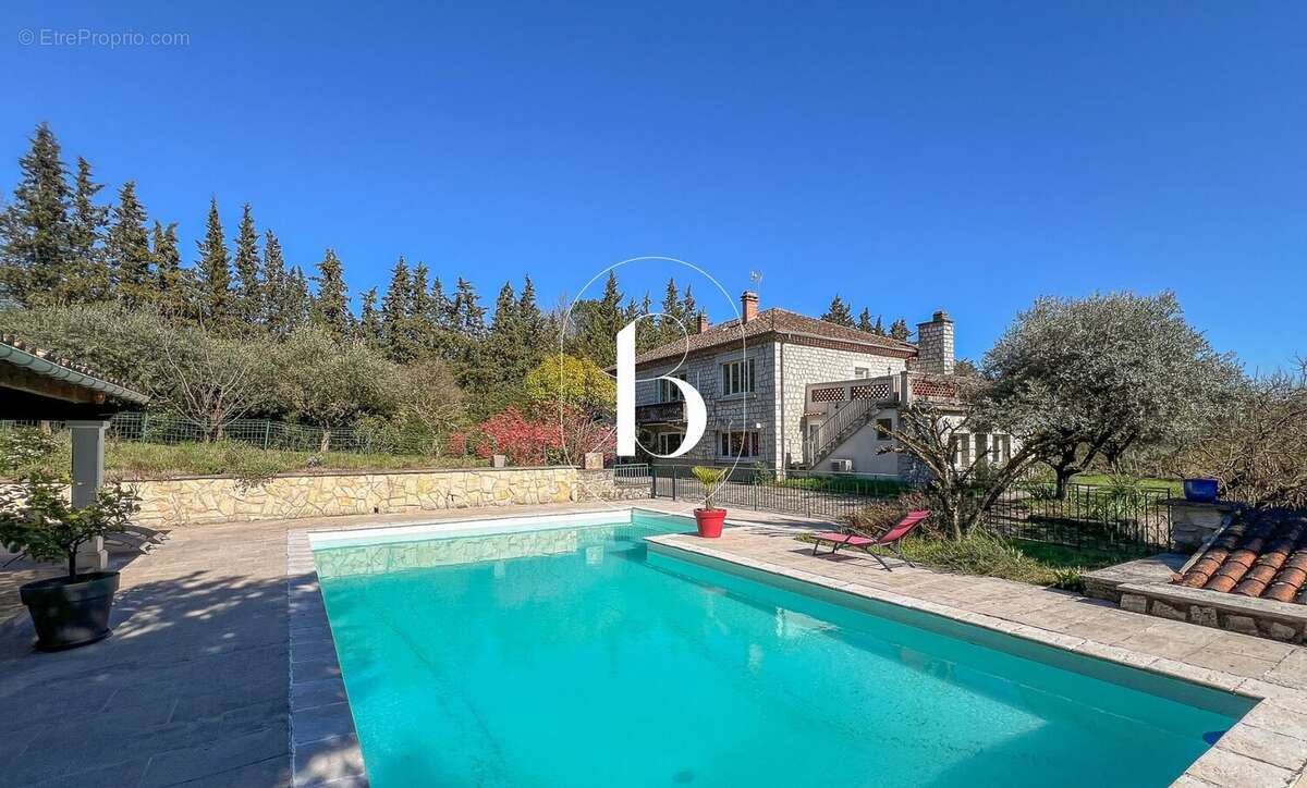 Maison à VALLON-PONT-D'ARC