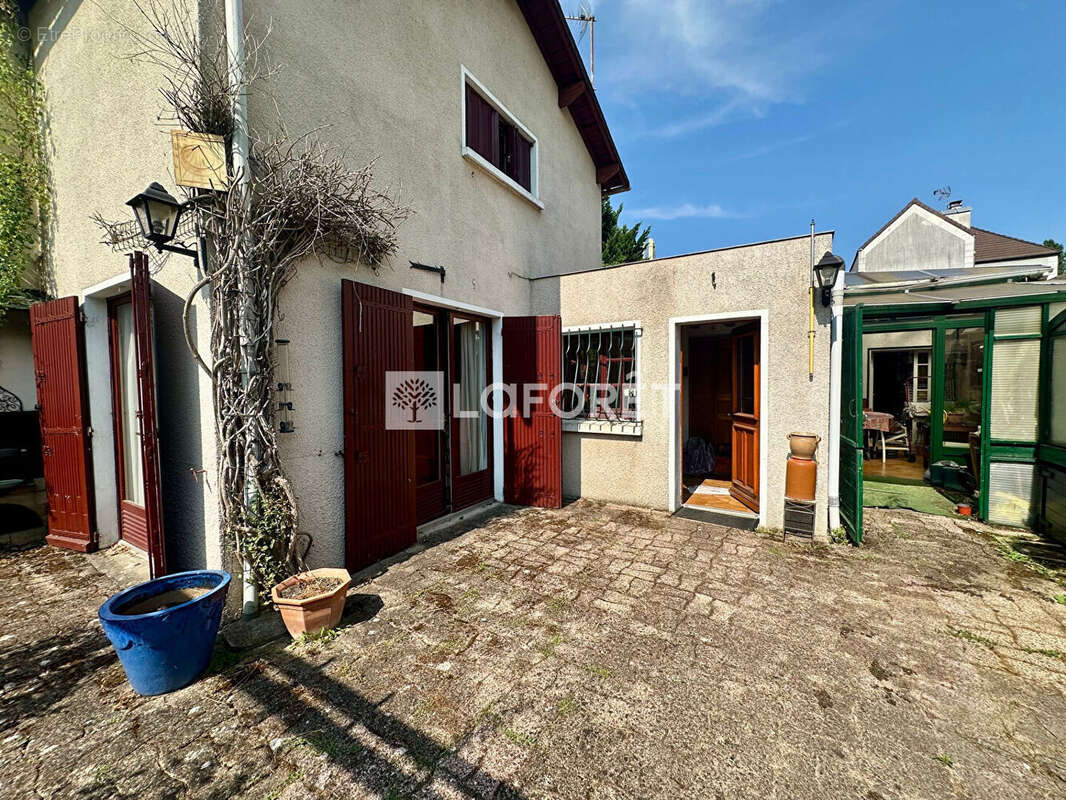 Maison Le Perreux Sur Marne 6 pièce(s) 119 m2 - photo 10