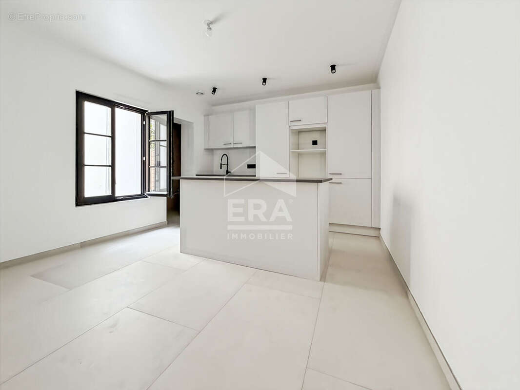 Maison à PARIS-20E