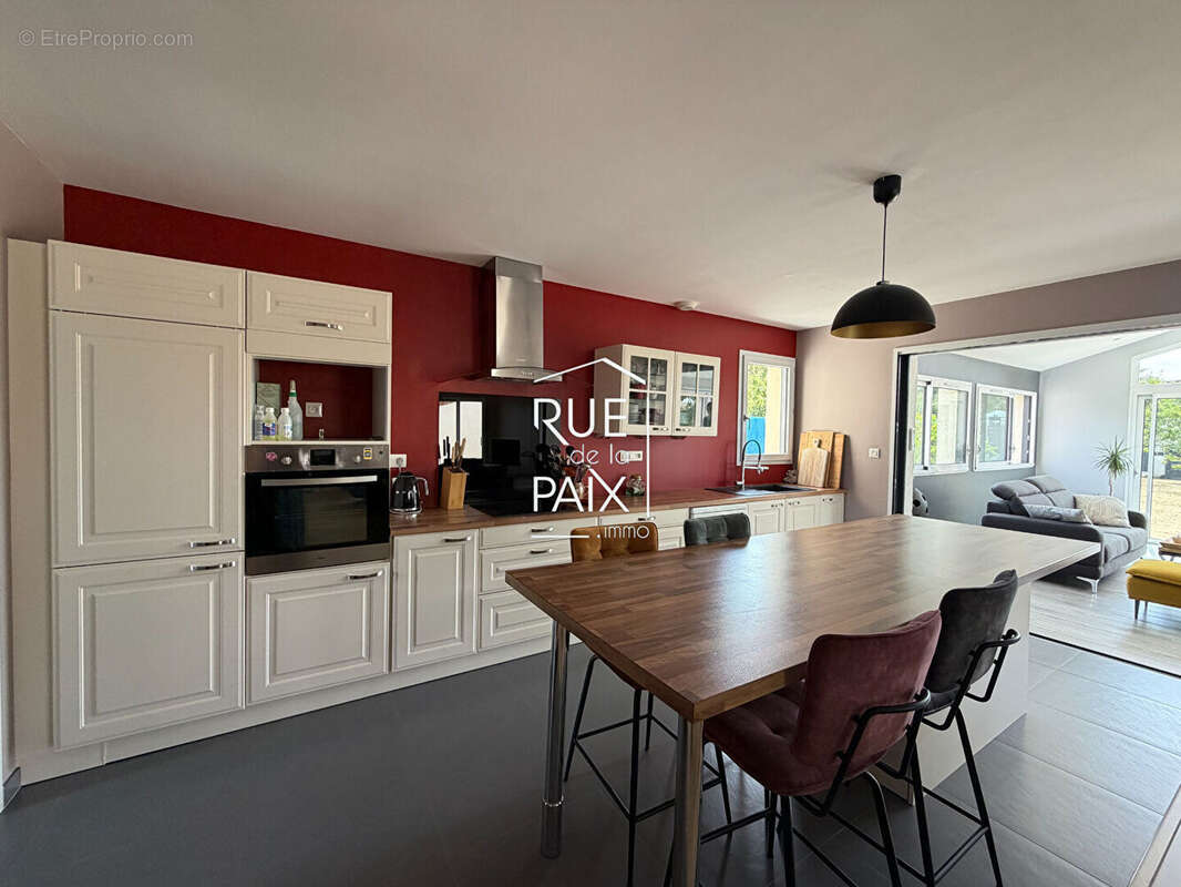 Coup de coeur - Pavillon de plain-pied de 2015 - 153 m² - photo 3