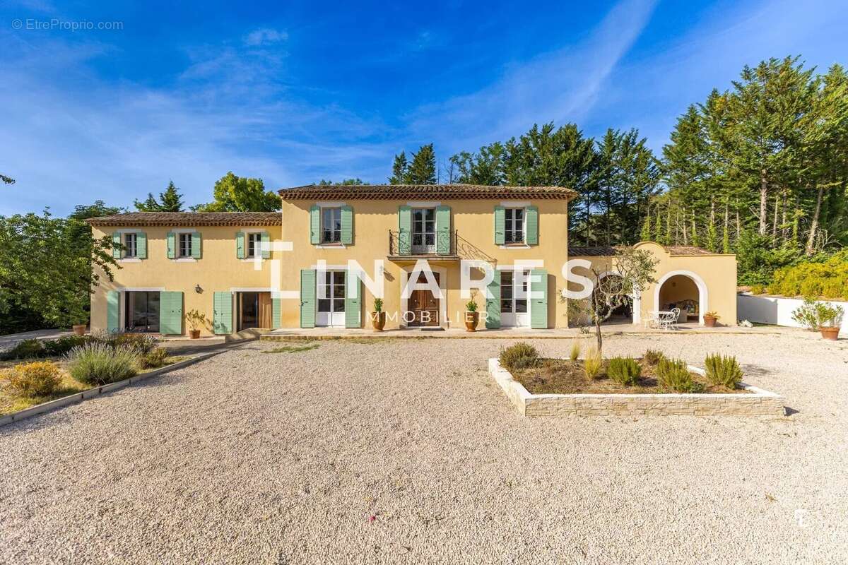 Maison à LE THOLONET