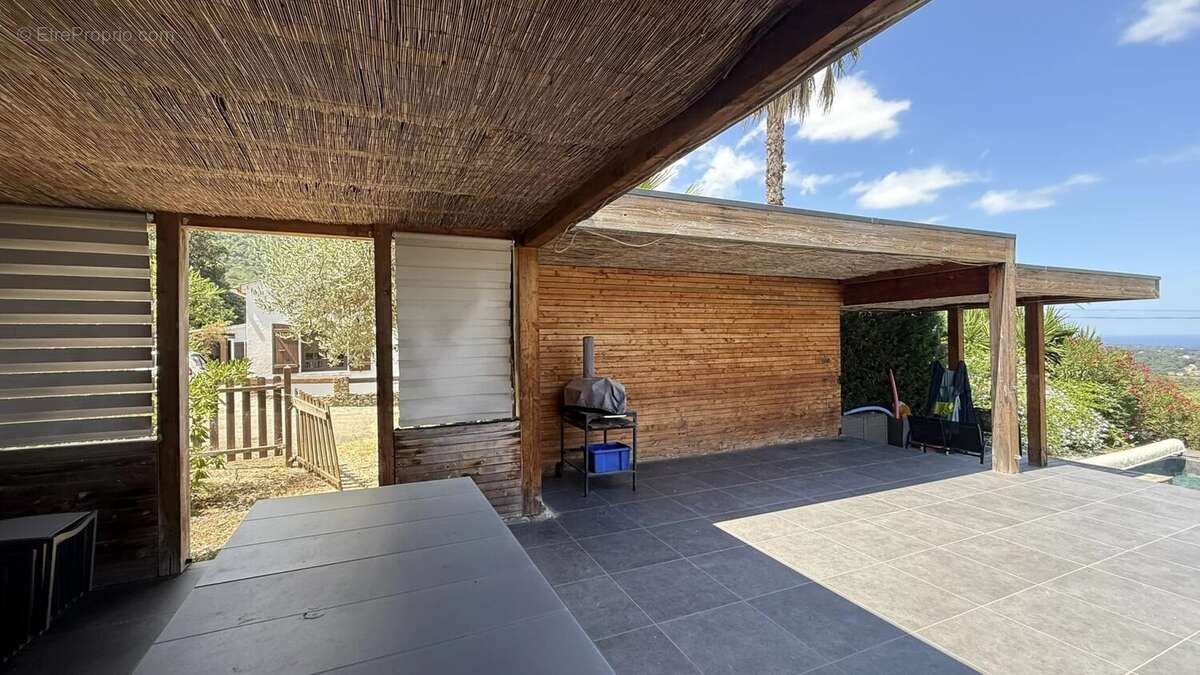 Maison à SANTA-MARIA-POGGIO