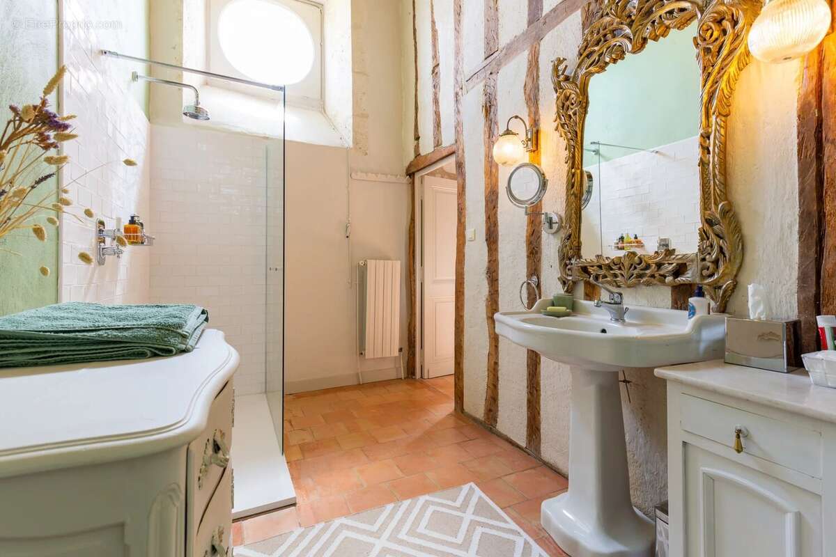 Maison à SAUSSIGNAC