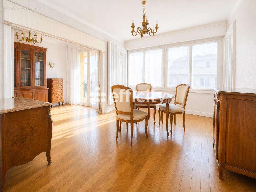 Appartement à AIX-LES-BAINS