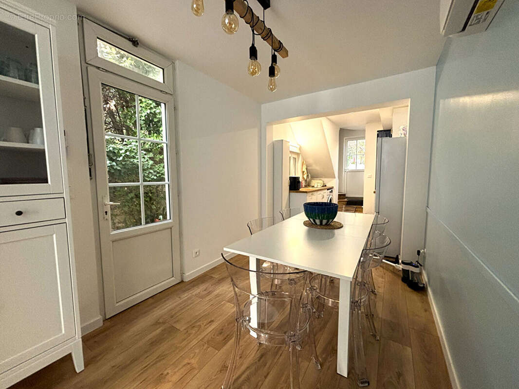Charmante maison entièrement rénovée à 50 m du bassin ! - photo 3