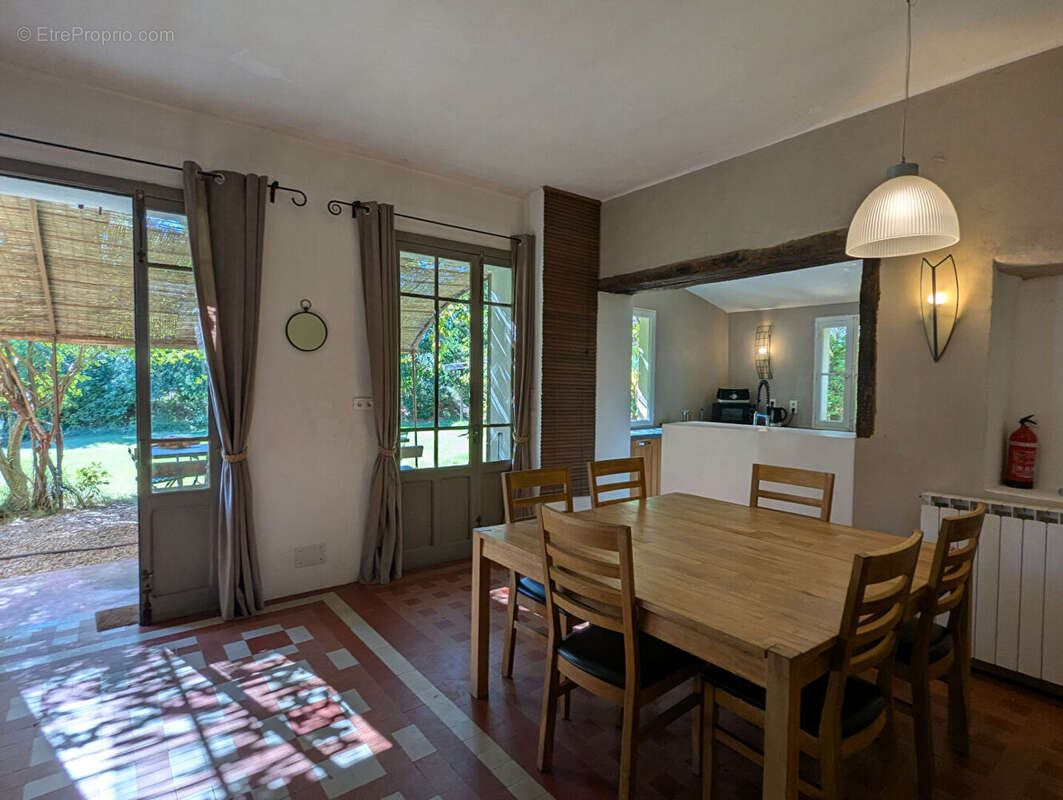 Maison à VILLECROZE