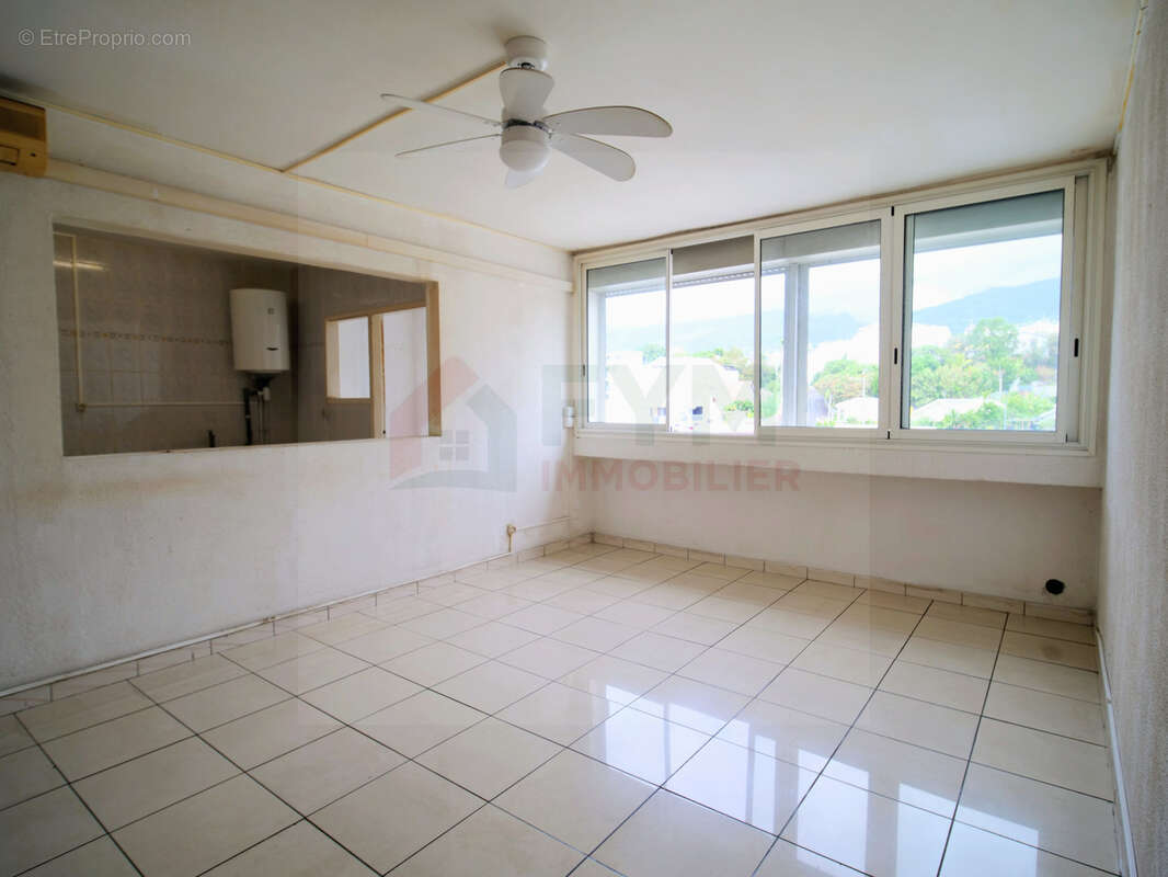 Appartement à SAINT-DENIS
