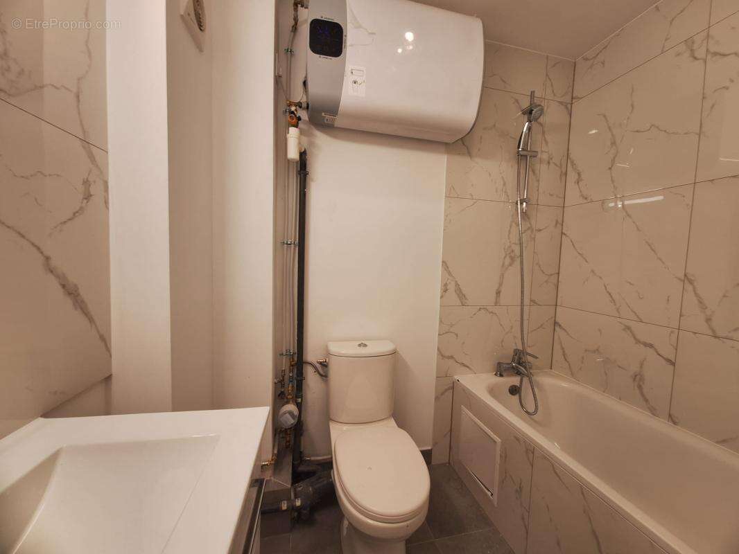 Très beau T2 de 36,38m², PARIS 20 - photo 6