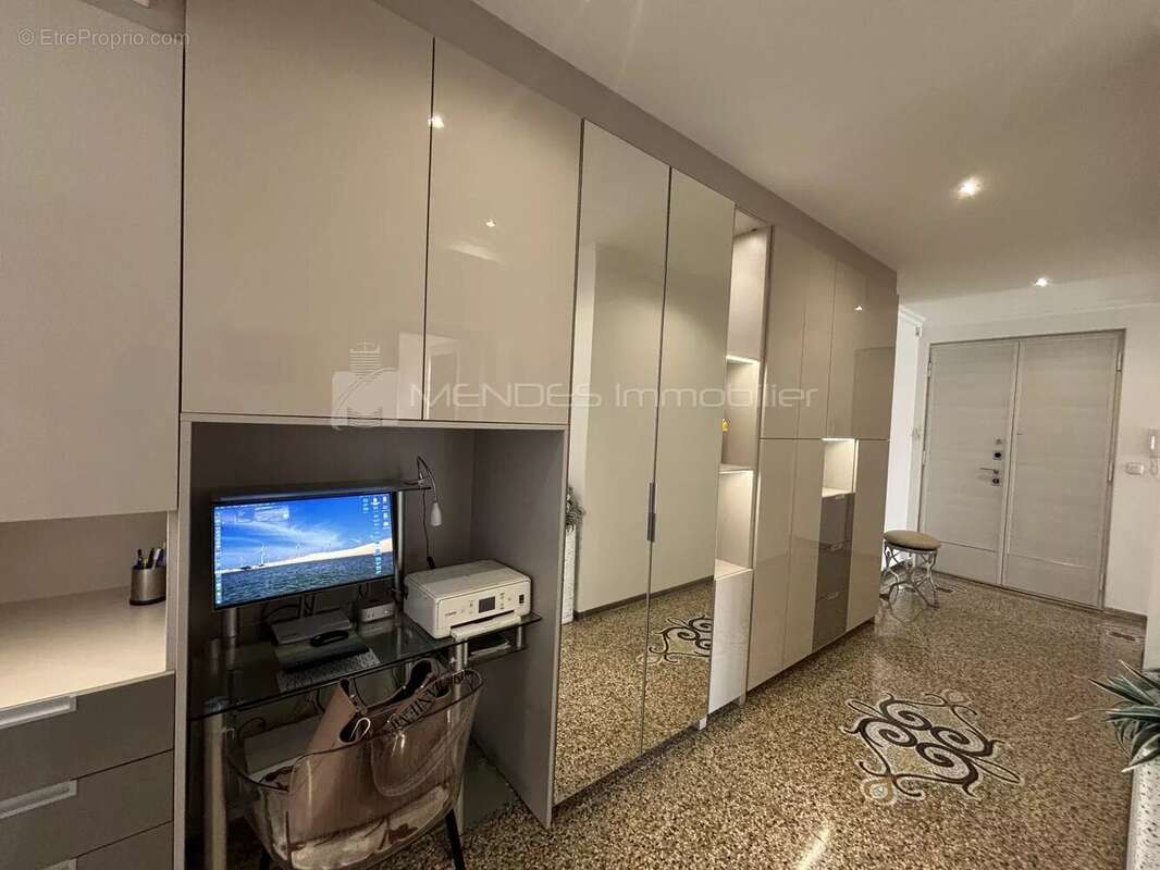 Exceptionnel dernier étage — appartement trois pièces vue mer panoramique, promenade des anglais - photo 13