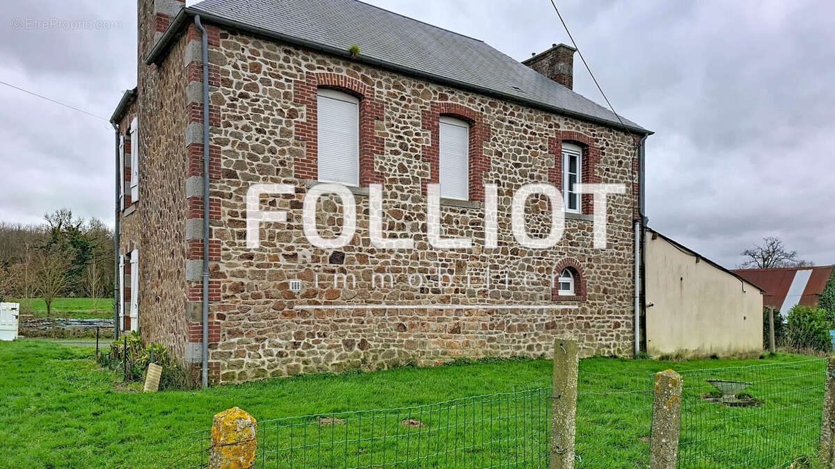 Maison à BOURGUENOLLES