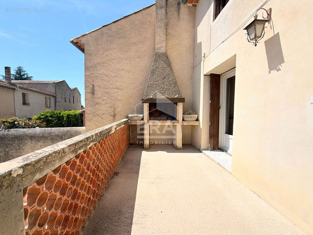 Maison à VILLELAURE
