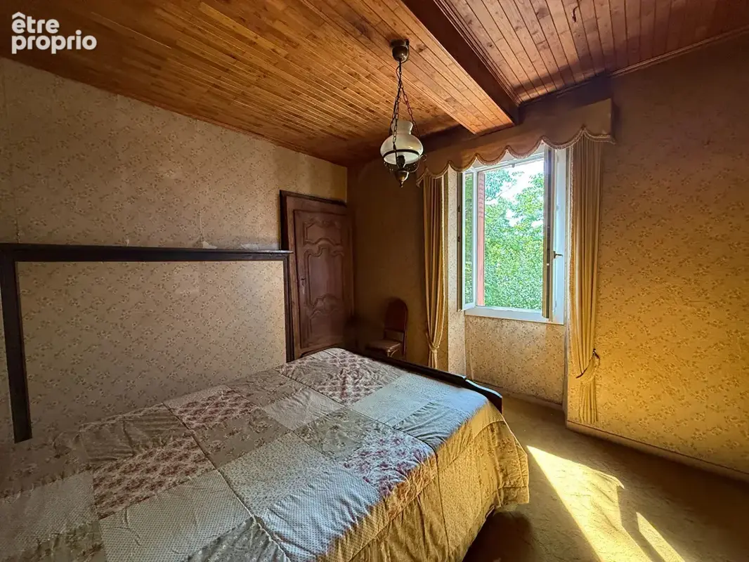 Maison en pierre avec dépendance attenante - photo 12