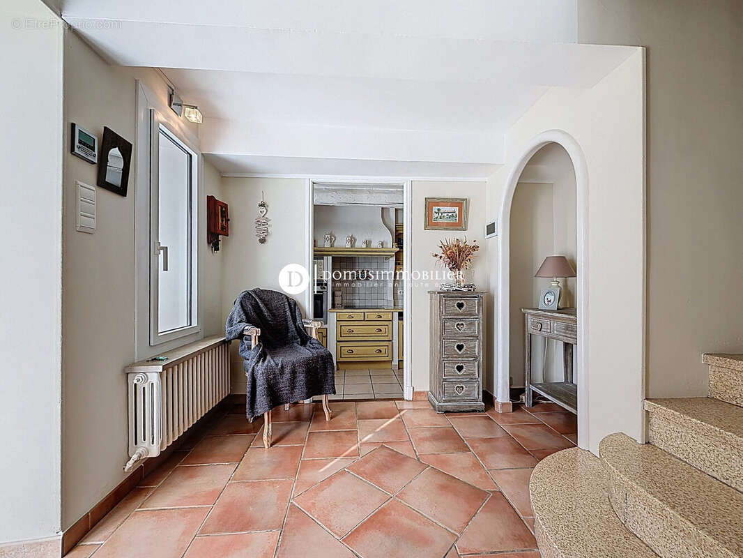 Maison à SAINT-SATURNIN-LES-AVIGNON