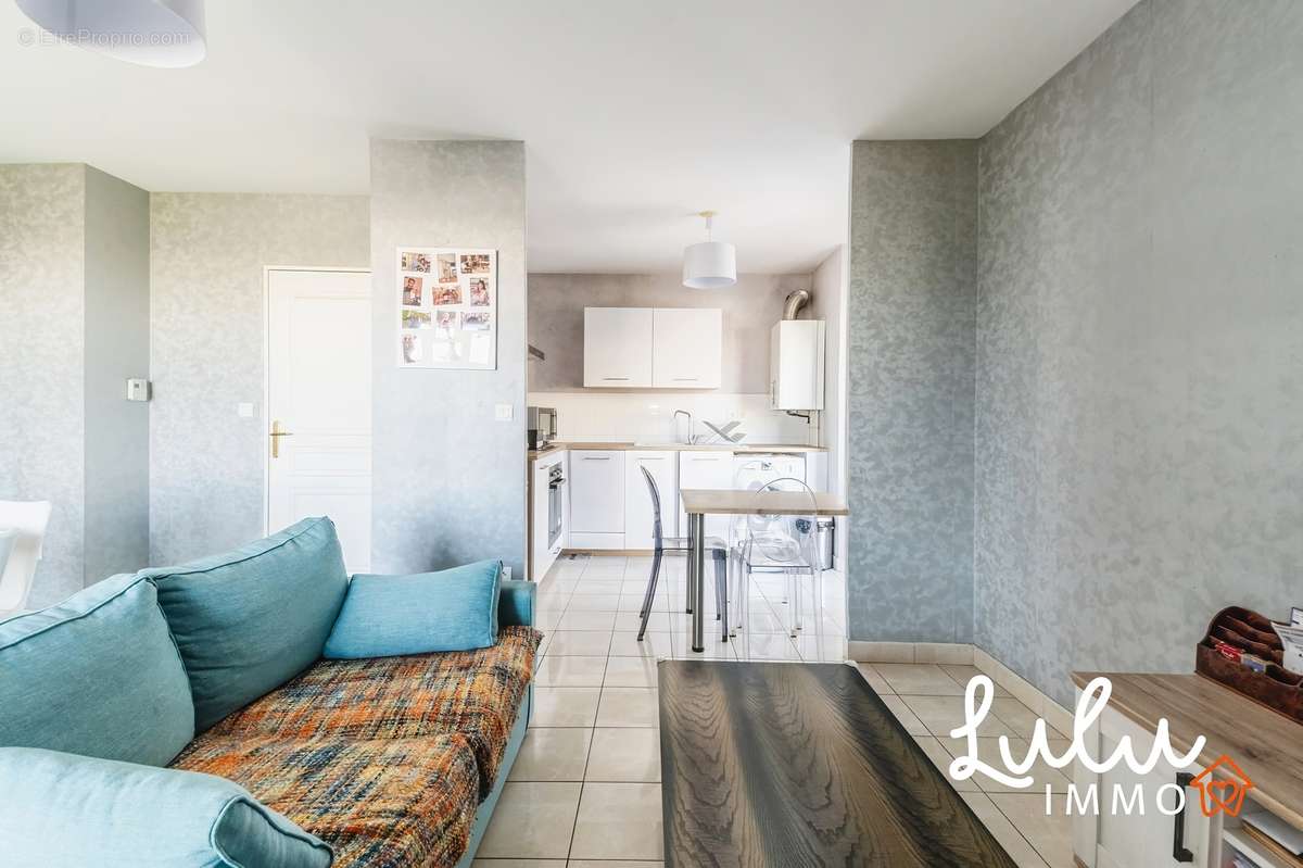 T3 61m2 avec balcon et garage - LYON 8 - photo 4