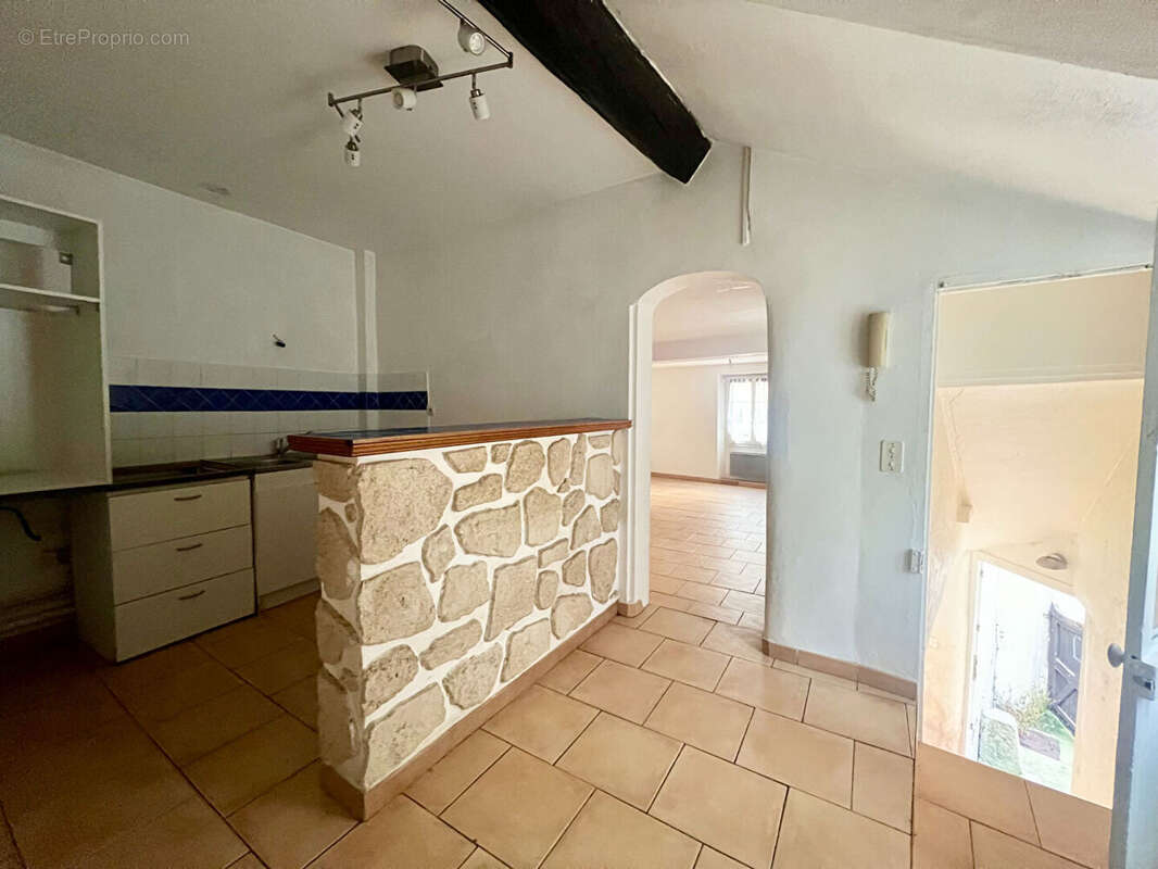 Appartement à BRIE-COMTE-ROBERT