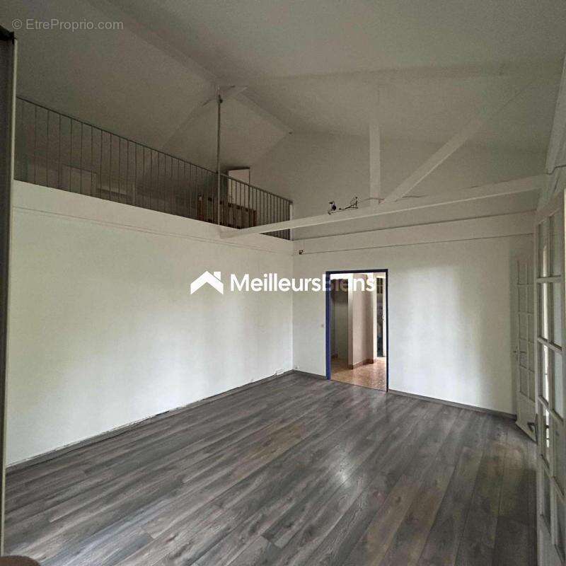 Maison à ENTRE-DEUX