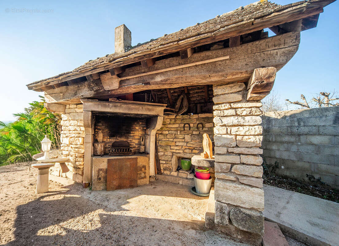 Maison à FONTAINES