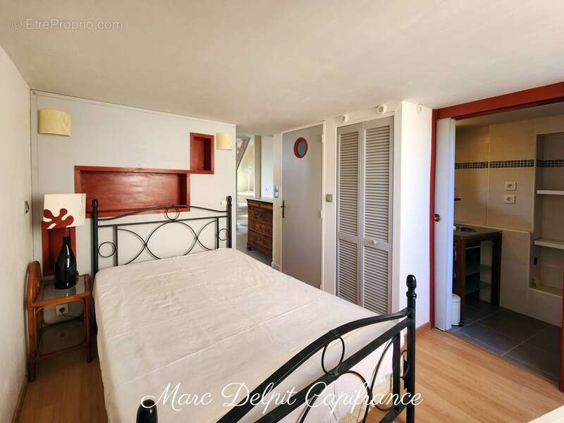 Maison de village 253 m² (169 m² habitables)+ garage + terrasse et mezzanine – Elne Centre historique – Idéal investisseur ou fa - photo 9