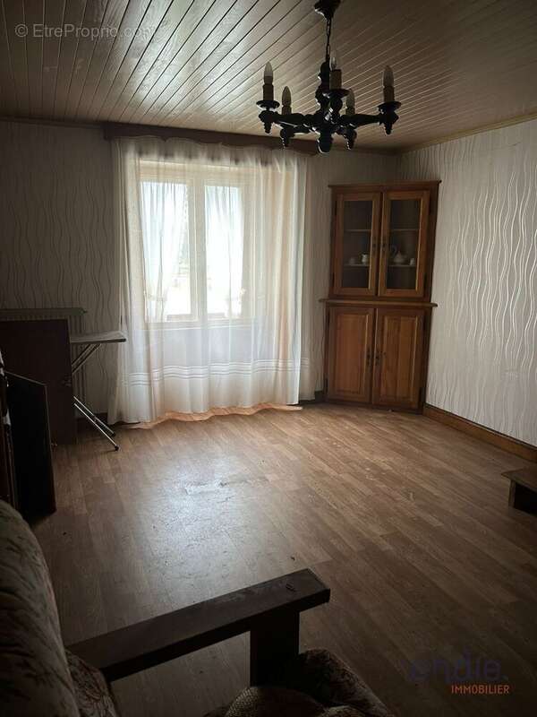 Maison à BUC