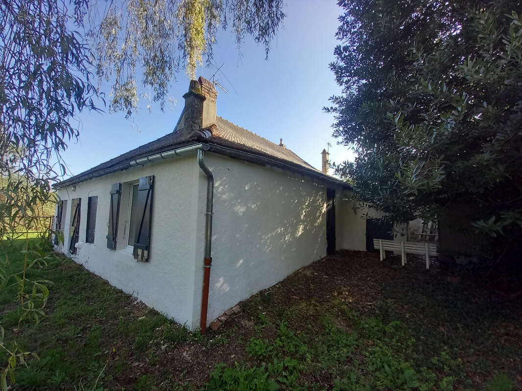 Maison à MOULINS-ENGILBERT