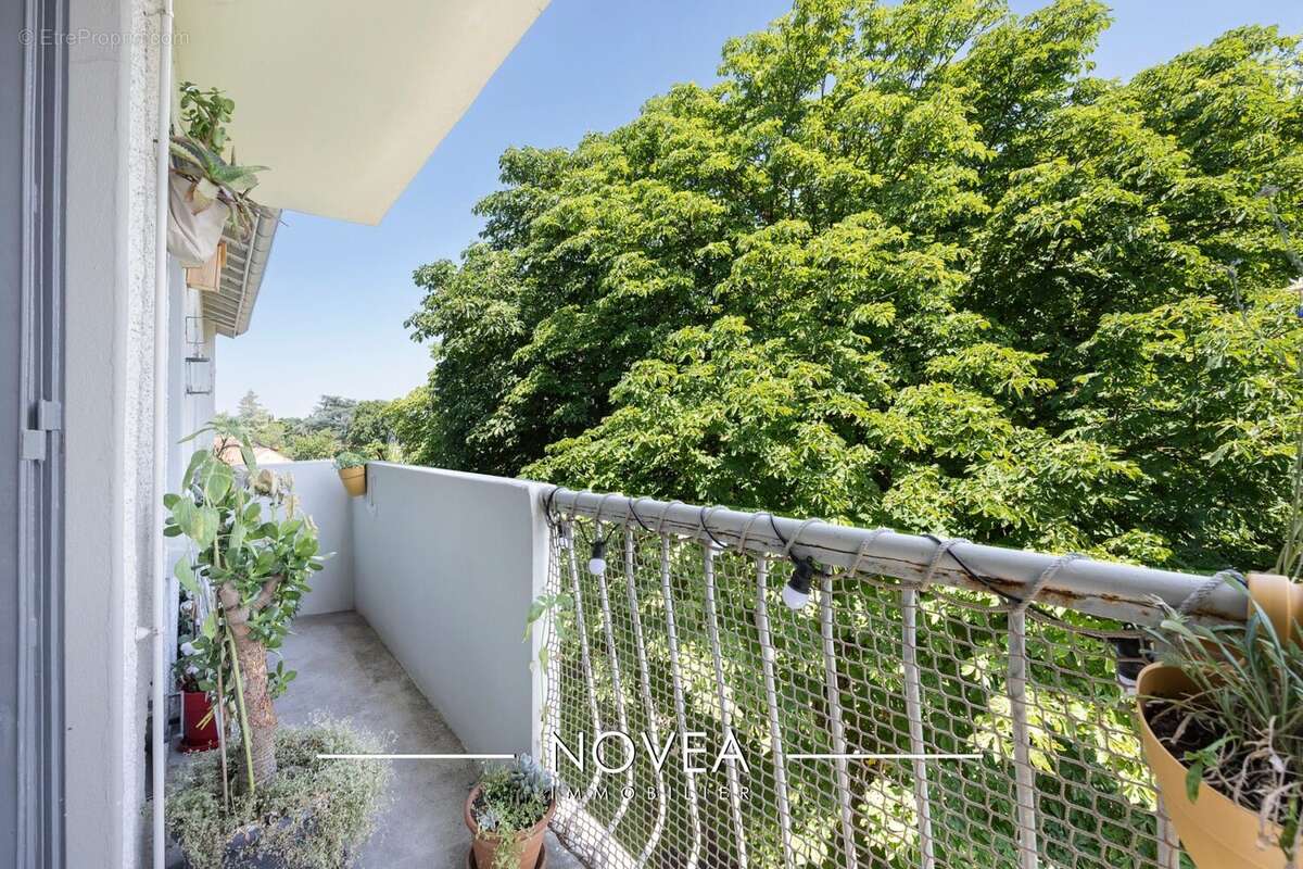 Appartement à LYON-9E